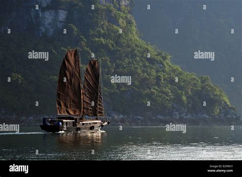 Vietnam Quang Ninh Province Halong Bay Listed As World Heritage By