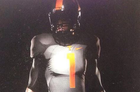 Tennessee Vols New Football Uniforms