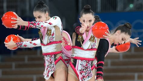 Non Più Farfalle Le Azzurre Della Ginnastica Ritmica Cambiano Nome A