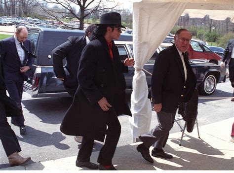 elton john´s pics: Elton John Michael Jackson in RYAN WHITE'S FUNERAL