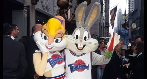 Reacción A Cambio De Imagen De Lola Bunny En Space Jam 2