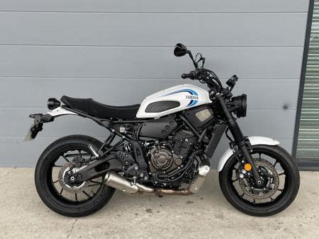 YAMAHA Yamaha Xsr 700 2023 700 Cm3 Moto Roadster 200 Km Blanc 63170