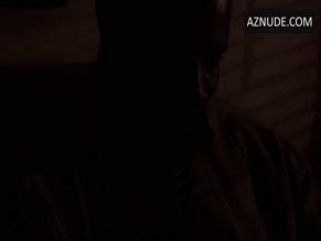 NOBODY LOOKS UP NUDE SCENES AZNude