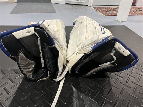 CCM Extreme Flex II Pro Stock Hockey Goalie Leg Pads With DekHockey Pro