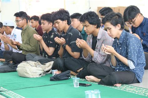 Peringati Isra Miraj 1445 H Momentum Untuk Meningkatkan Iman Dan Taqwa