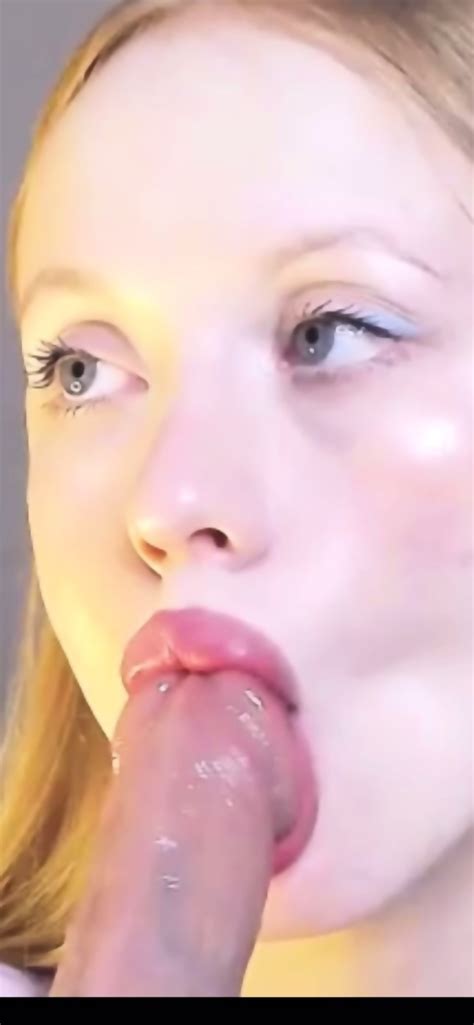 Cute Shine Webcam Dildo Blowjob