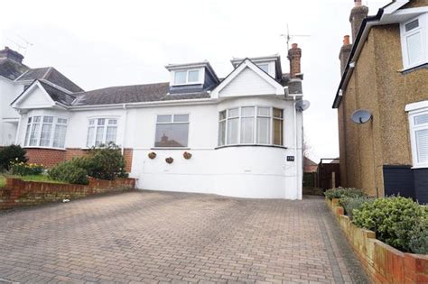 3 Bedroom Semi Detached Bungalow For Sale In Maidstone Road Rainham