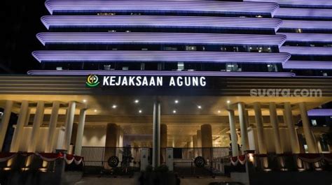 jampidsus blak blakan pemberantasan korupsi dilawan buzzer bayaran rp