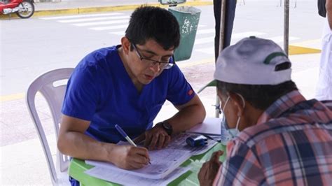 Campaña integral de salud en conmemoración del Día del Adulto Mayor