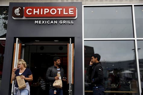 Chipotle E. Coli Outbreak Spreads To Six States: Report | IBTimes