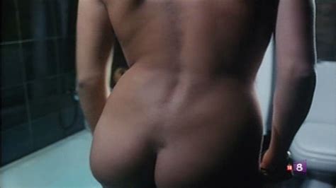 Naked Andrea Albani in Al sur del edén