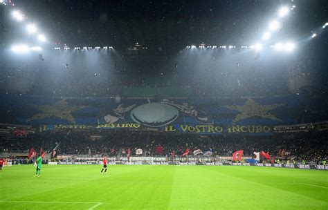 Milan Inter Coreografie Da Grande Derby San Siro Uno Spettacolo