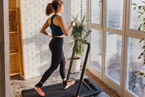 Incline Running Treadmill Workout: 5 Reasons to Try It!