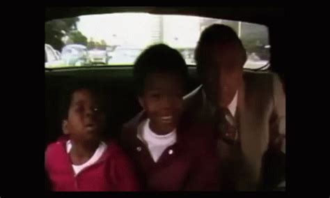 Different Strokes Gary Coleman GIF - DifferentStrokes GaryColeman Point ...