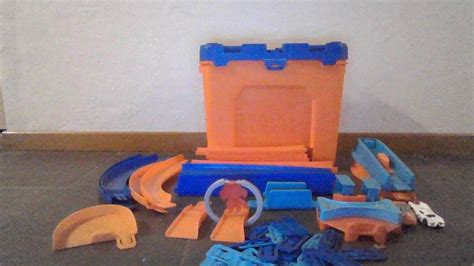 Hot Wheels Rennstrecke Gebraucht in Bennau für CHF mit Lieferung auf Ricardo kaufen