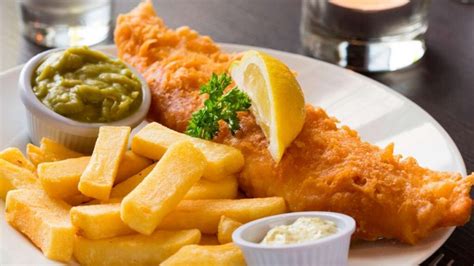 13 Of The Best Fish And Chip Shops In Whitby Whitby Fish Chips