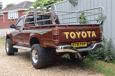 Toyota Hilux 1995 6