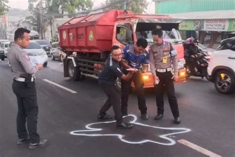 Kecelakaan Tragis Di Jalan Raya Transyogi Bogor Dua Orang Kehilangan