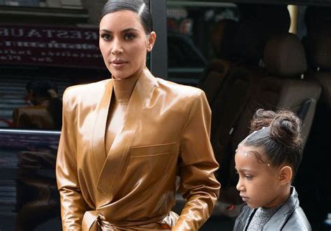 Kim Kardashian La Rescousse De Sa Fille North West Apr S La