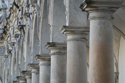 500 Doric columns Stock Pictures, Editorial Images and Stock Photos ...