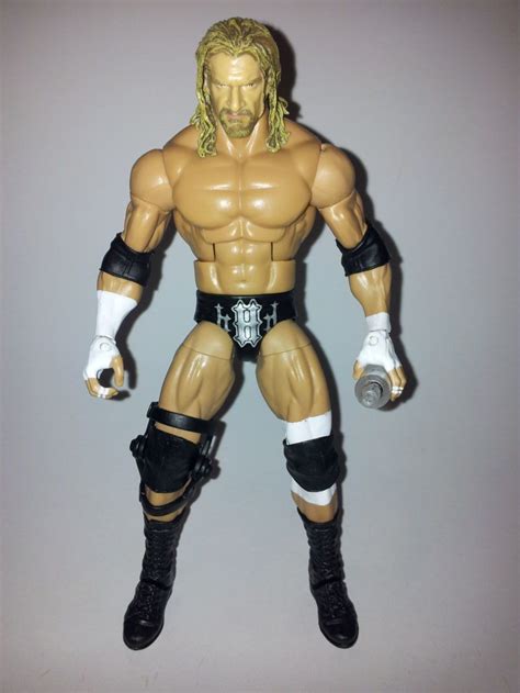 Triple H 2002 Attire