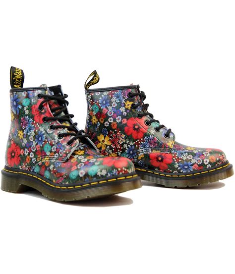 Dr Martens 101 Retro Mod Wanderlust Floral Boots In Black