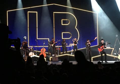 Show Review: Leon Bridges Delighted Crowd at Orpheum Theatre in Memphis ...