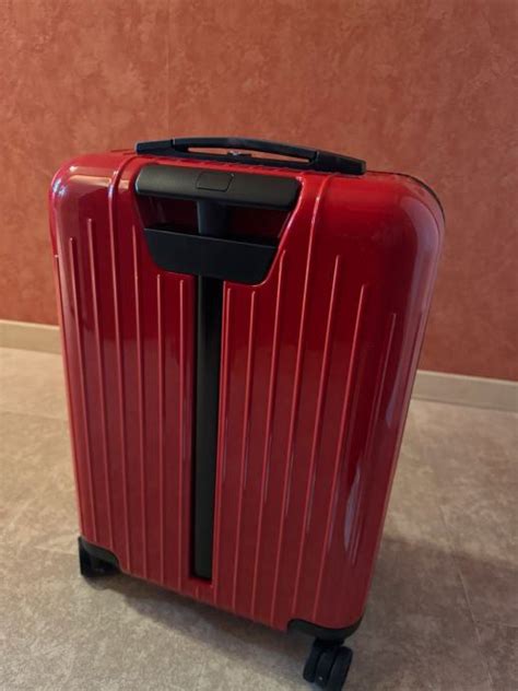 Rimowa Essential Lite Kofer