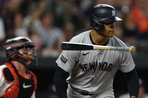 Yankees' Juan Soto stares down Orioles pitcher after monstrous home run