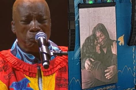 Milton Nascimento chora e dedica último show a Gal Costa veja o vídeo