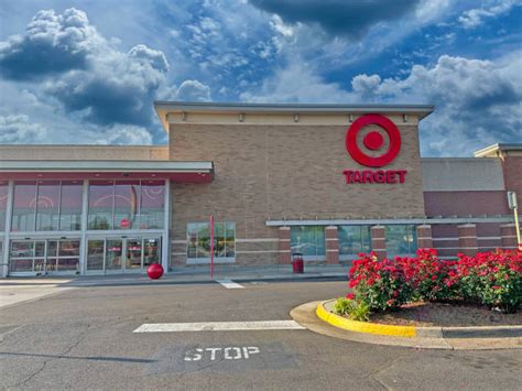 90+ Target Store Exterior Stock Photos, Pictures & Royalty-Free Images