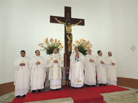 Missa Do Crisma Na Catedral Quinta Feira Santa Diocese De Leopoldina