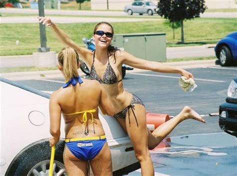 Amateur Bikini Car Wash Barnorama