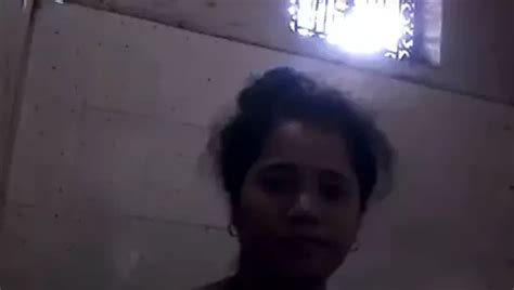 Free Indian Woman Bathing Porn Videos Xhamster
