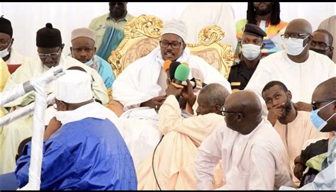 Serigne Bass Abdou Khadre Pose La Première Pierre Dune Mosquée à Thiès