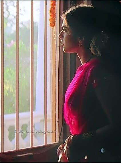 Anushka Shetty Tollywood Vikramarkudu S Hot Caps Indiancelebblog