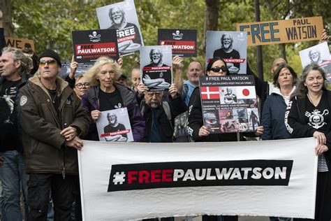 L Cologiste Paul Watson A Demand L Asile Politique La France