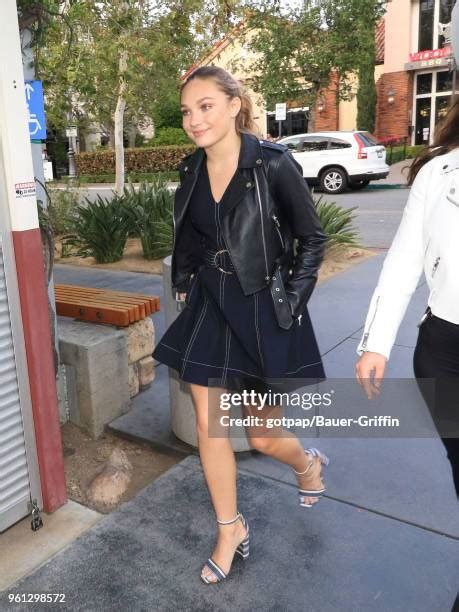 Maddie Ziegler 2018 Photos Et Images De Collection Getty Images