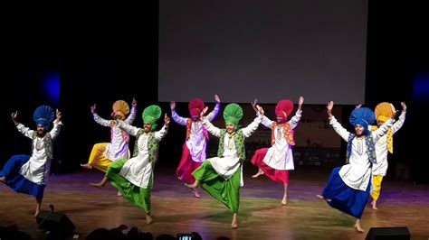 Best Bhangra Performance Video By Team Bhangra At Tagore Theater