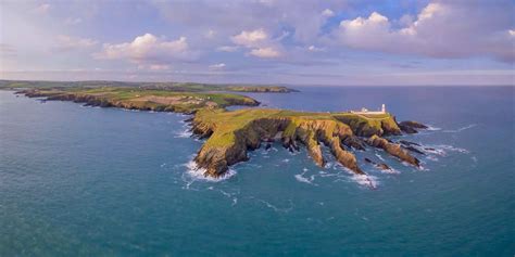 Galley Head Lighthouse History And Story, Dundeady Island.