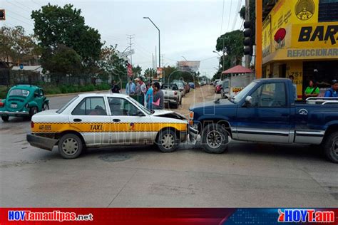 Hoy Tamaulipas Dos Lesionados Deja Choque Multiple En Tampico