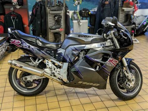 Suzuki Gsxr 1100 Wp Only 15893 Miles Stunning Original Condition In