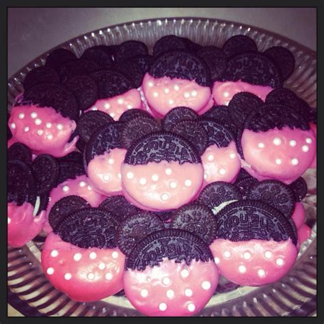 Dipped Oreos Minnie Style Minnie Mouse Cookies Minnie Mouse Cookies