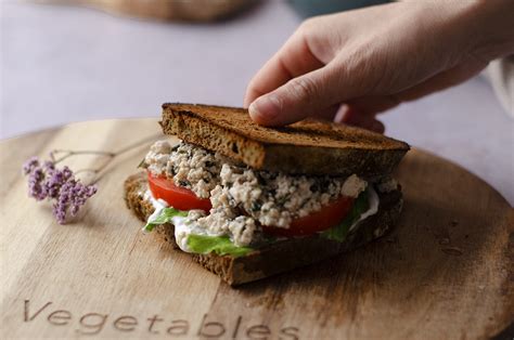 Vegetabilisk Tonfisksmörgås Hemlagad Vegansk Tonfisk På 15 Minuter