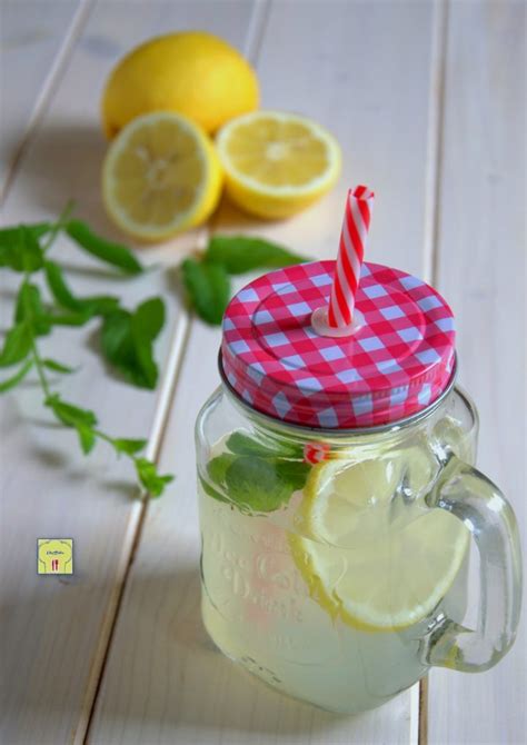 Limonata Alla Menta Bevanda Fresca E Rinfrescante