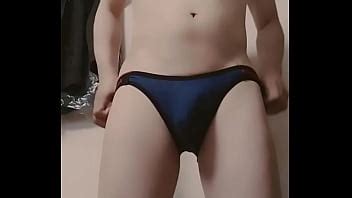 Présentation des sous vêtements XVIDEOS