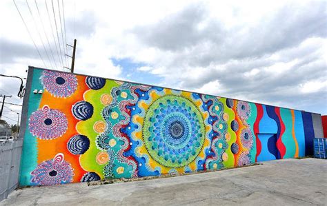 Brightly Colored Murals Mesmerize With Their Hypnotic Abstract Patterns