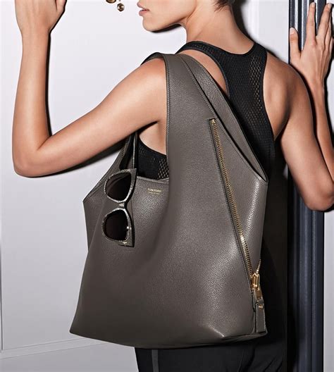 Сумки том форд: Сумки Tom Ford Женские - купить в Москве в интернет ...