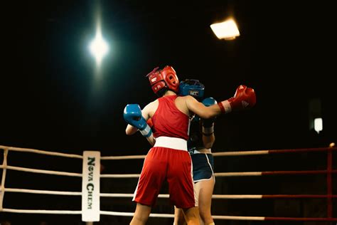 5 Reasons Women Should Embrace Boxing - Fighter Mind