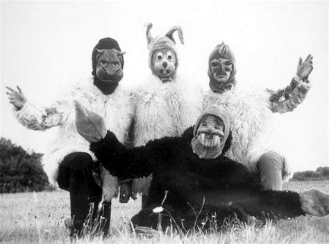 The Beatles - I Am The Walrus - Stop! Grammar Time: The Lyrics That Don